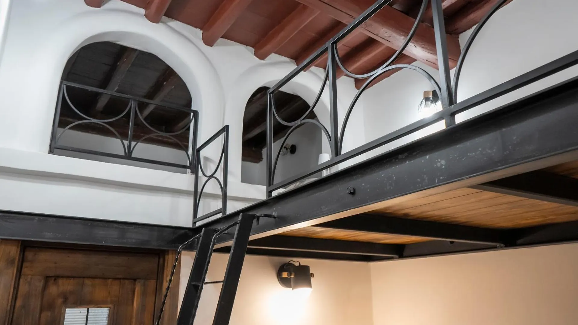 Domus Superior Capocci - Colosseum - Rione Monti Apartment Rome 0*,